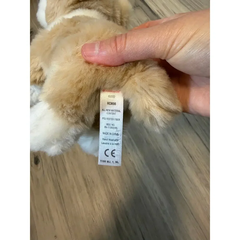 American Girl Corinne Tan Dog Flurry Plush Tan White 2022 HCM96 Puppy Toy